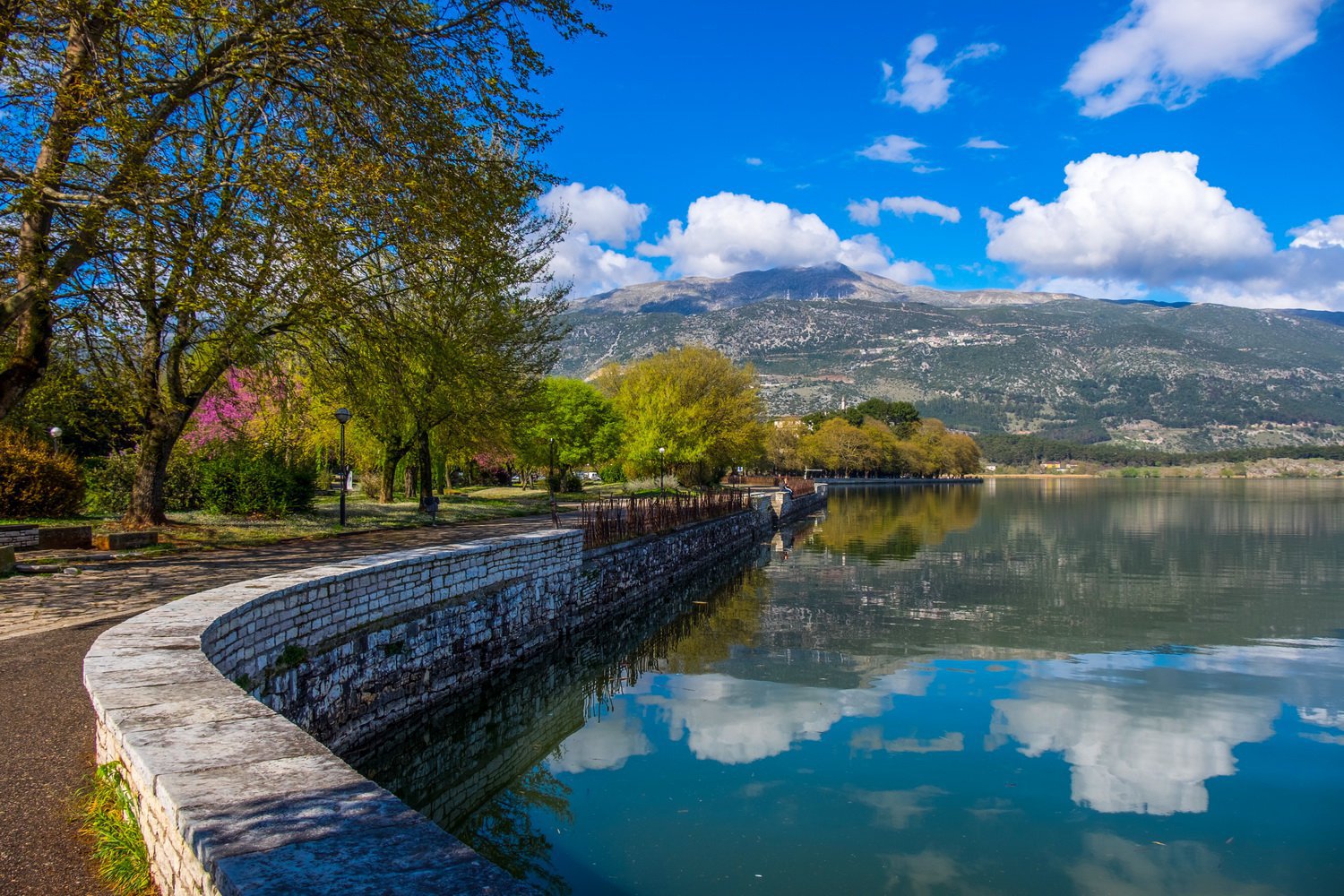 The lake Pamvotida